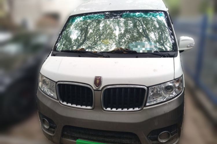 Used Jinbei New Hiace X30L 2021 1.5L Wealth Edition Bus Non-Air-Conditioned China VI Standard SWC15M Front