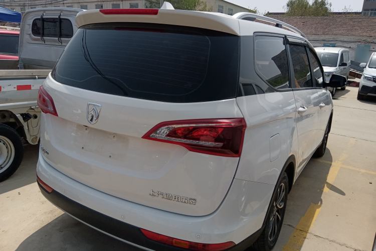 Used Baojun 730 2021 1.5L Manual Fashion Version 7 Seats Rear Right 45 Deg