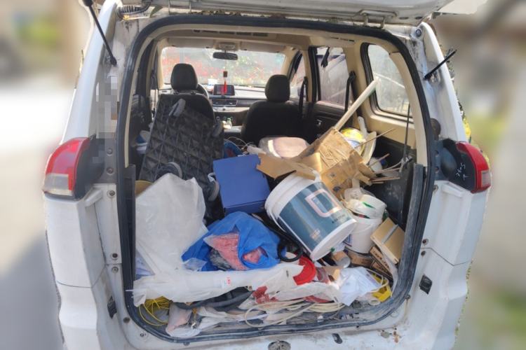 Used Dongfeng Fengon 330 2018 1.5L 330S Comfort Edition DK15 Trunk