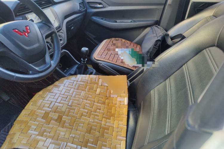 Used Wuling Hongguang 2021 1.5L Revised S Base Version with Electric Power Steering LAR
