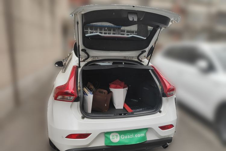 Used Volvo V40 2017 T3 Zhiyi Edition