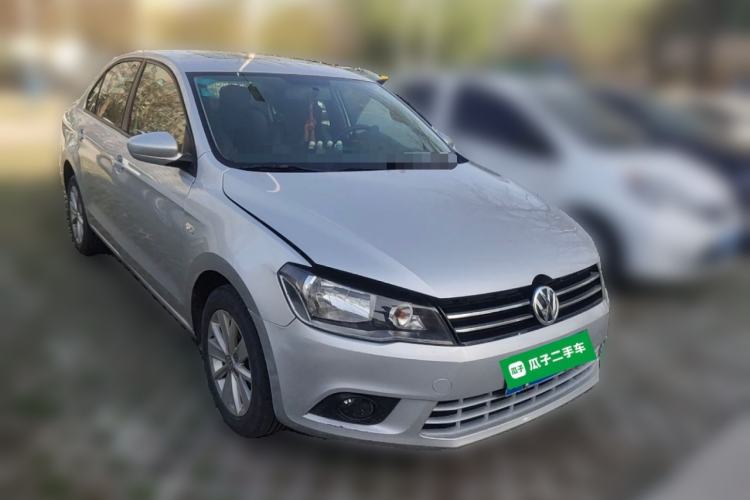 Used Volkswagen Jetta 2013 1.6L Manual Comfort Model Front Right 45 Deg