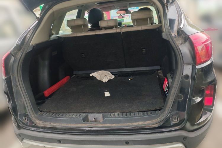 Used Bestune X80 2013 2.0L automatic comfort version
