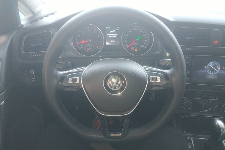 Used Volkswagen Golf 2018 1.6L Automatic Comfort Model Steering Wheel