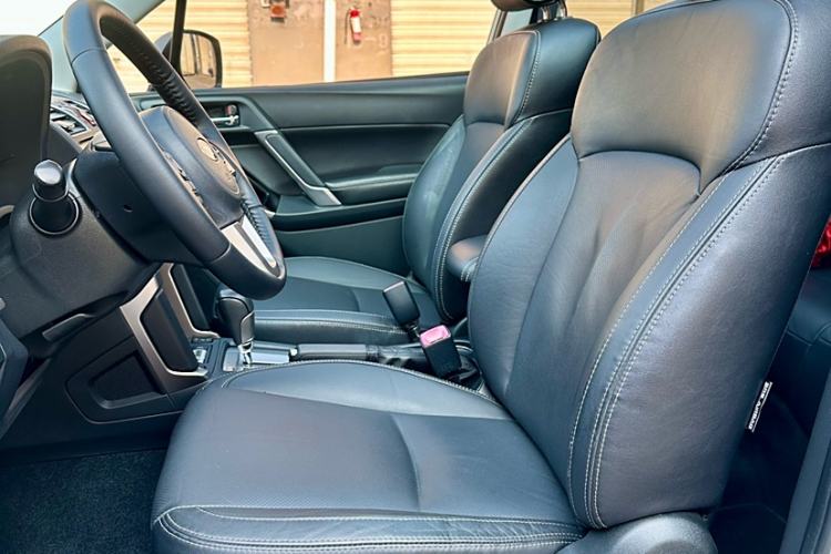 Used Subaru Forester 2016 2.0i Luxury Navigation Edition
