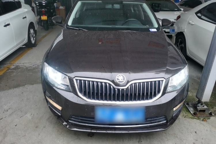 Used Skoda Octavia 2017 1.6L Automatic Smart Drive Edition