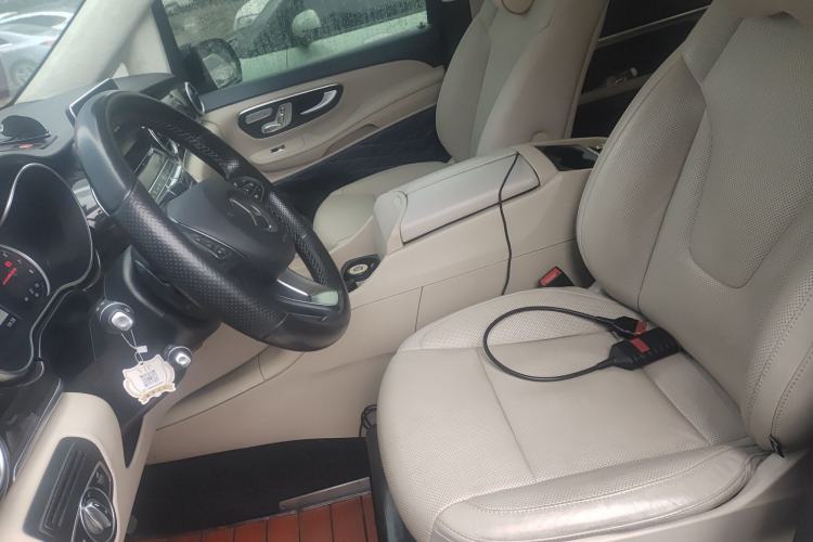 Used Mercedes-Benz V-Class 2018 V 260 Avantgarde Edition China VI