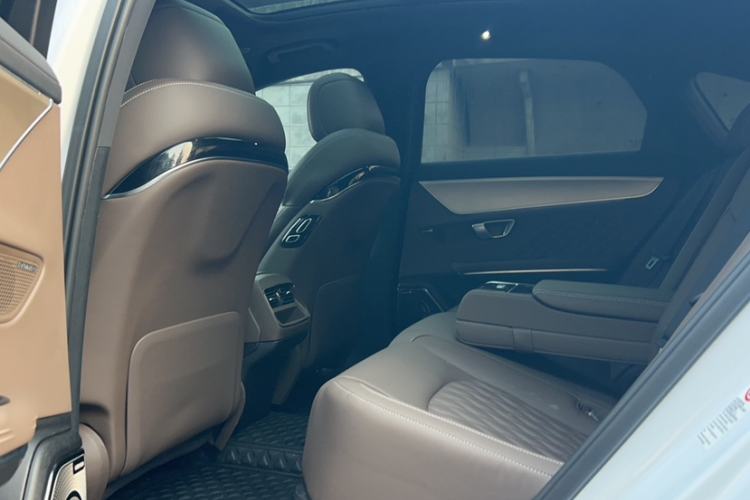 Used BYD Han 2023 DM-i Champion Edition 121KM Prestige Model
