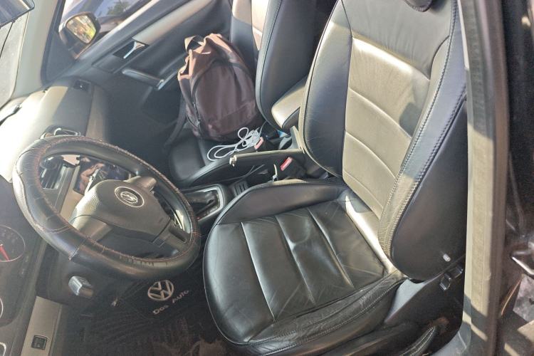 Used Volkswagen Lavida 2013 Revised Version 1.4 TSI DSG Comfort Edition
