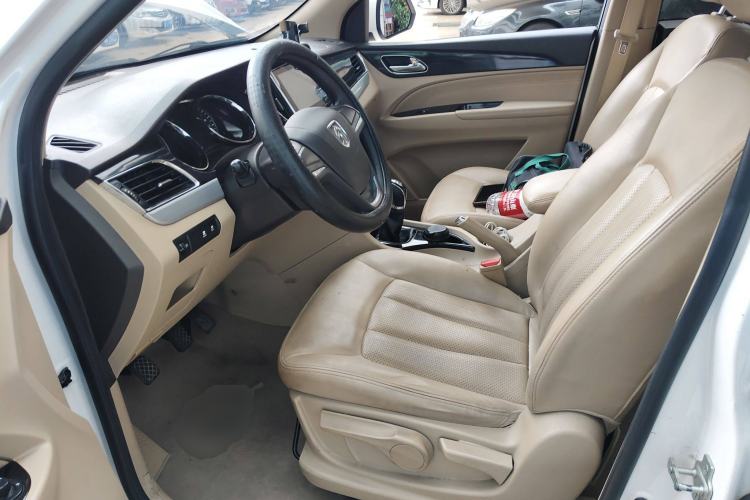 Used Baojun 730 2016 1.5L Manual Comfort Version 7 Seats China V Emission Standard