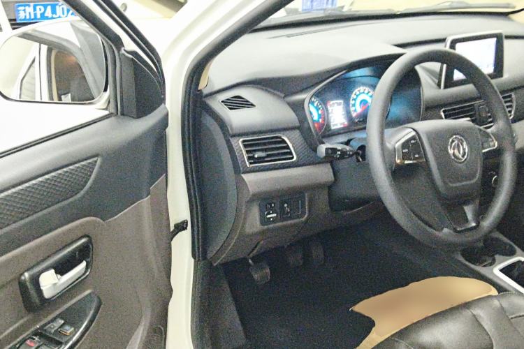 Used Dongfeng Fengon 330 2019 1.5L 330S Manual Comfort Version China VI Standard
