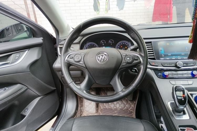 Used Buick LaCrosse 2018 20T Elite Edition Steering Wheel
