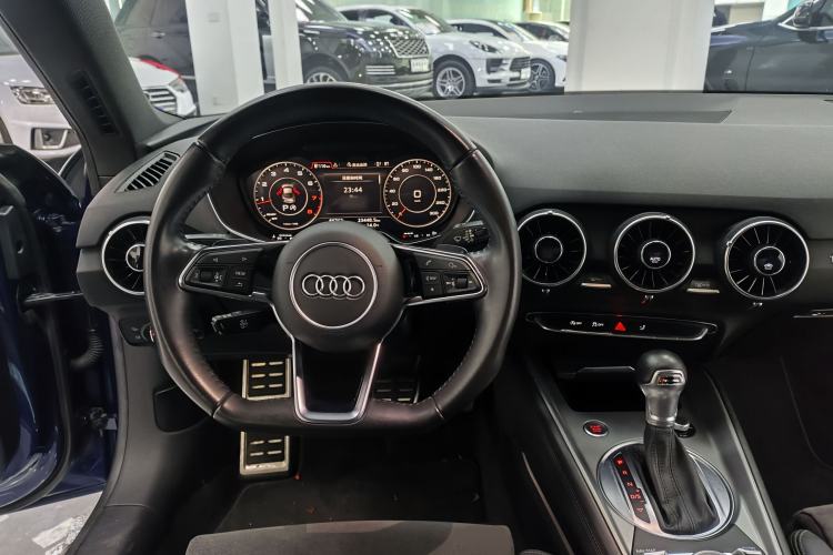 Used Audi TT 2015 TT Coupe 45 TFSI Interior 6