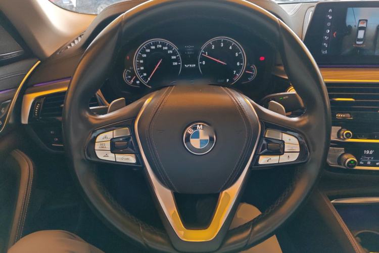 Used BMW 5 Series 2018 Revised 540Li Executive Edition Steering Wheel