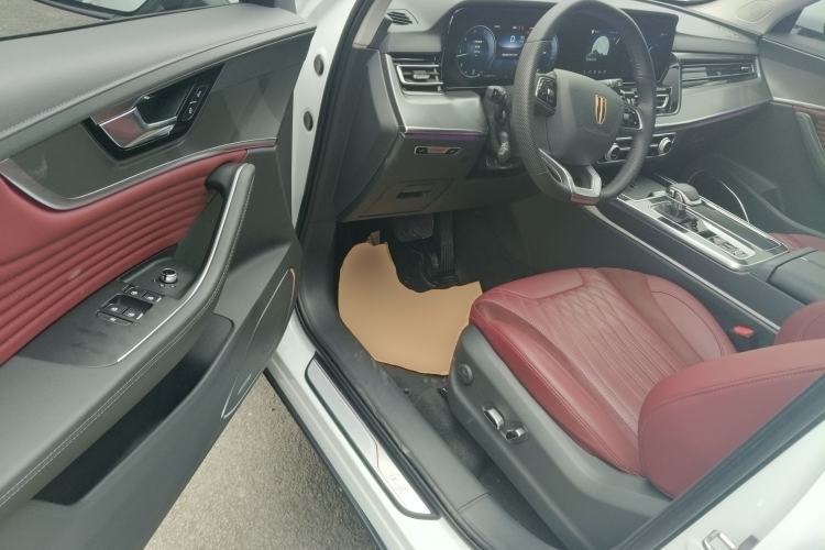 Used Hongqi HS5 2023 2.0T Four-Wheel Drive Flagship Pro Edition Driver Seat