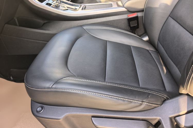 Used Geely Auto Emgrand GS 2019 1.4T CVT Edition Interior 4