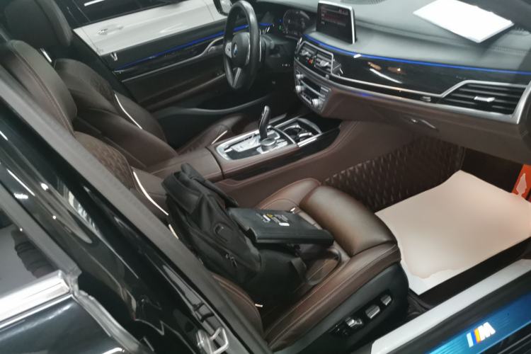 Used BMW 7 Series 2019 Restyled 730Li M Sport Package Right Front Seat