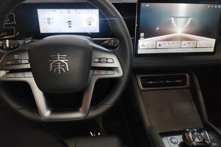 Used BYD Qin L 2025 DM-i Smart Drive 120KM Superior Model
