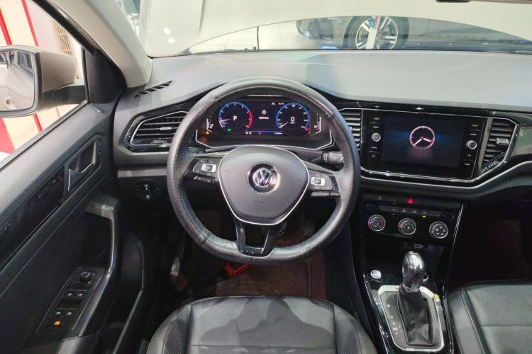 Used Volkswagen T-ROC 2018 280TSI DSG Four-Wheel Drive Comfort Version China V Standard