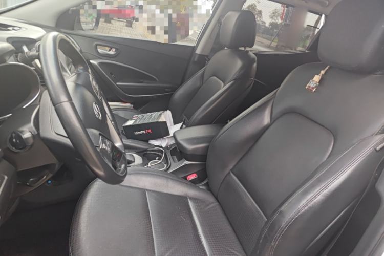 Used Hyundai Santa Fe 2013 2.4L Automatic Two-Wheel Drive Smart Version