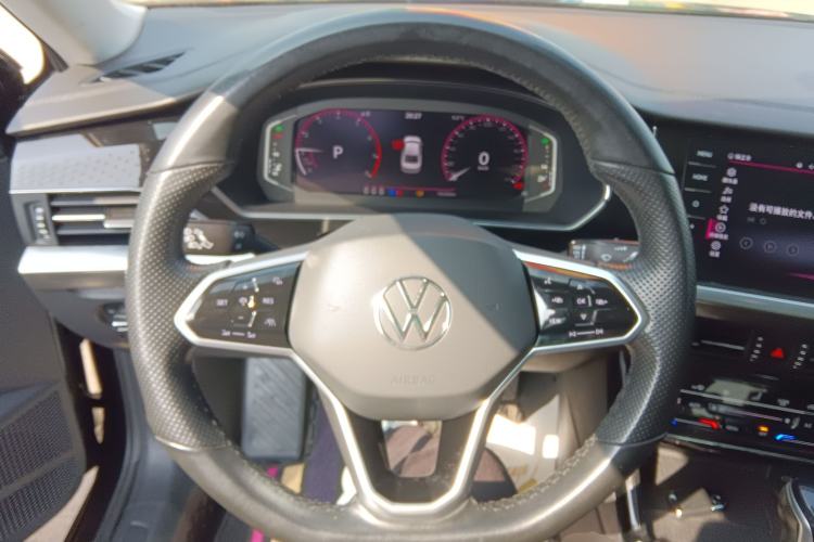 Used Volkswagen Passat 2022 330TSI Luxury Edition Custom Version