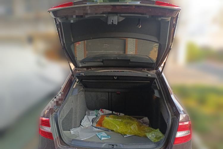 Used Skoda Superb 2013 1.8TSI Automatic Yashi Edition
