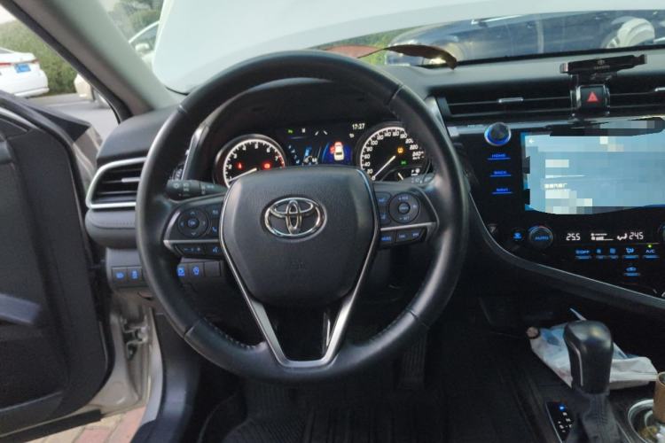 Used Toyota Camry 2019 2.5G Luxury Edition China VI Standard Steering Wheel