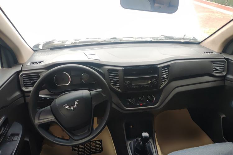 Used Wuling Hongguang V 2021 1.5L Jingqu Version LAR