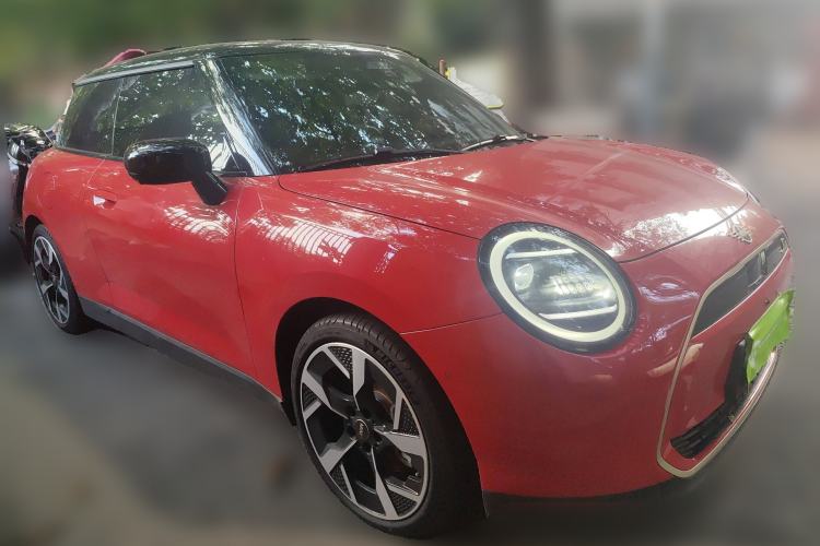 Used MINI Electric COOPER 2024 452km COOPER SE Artist Front Right 45 Deg