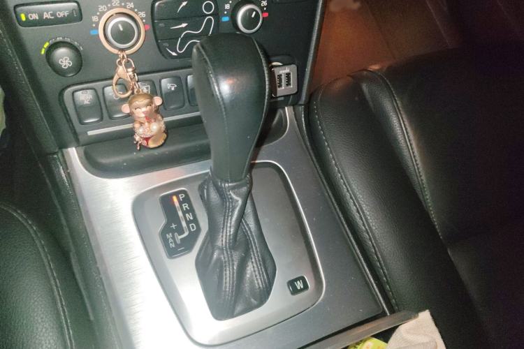 Used Volvo XC Classic 2014 T5 Luxury Edition
