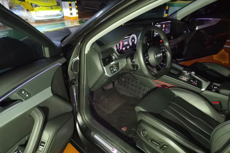 Used Audi A4L 2022 40 TFSI Luxury Dynamic Model