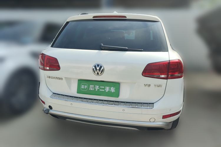 Used Volkswagen Touareg 2011 3.0 TSI High-End Version Rear