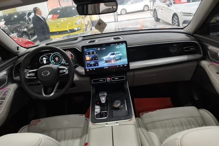 Used GAC Trumpchi GS8 2022 Flagship Series 2.0 TGDI Four-Wheel Drive Luxury Smart Connectivity Version (7 Seats)
