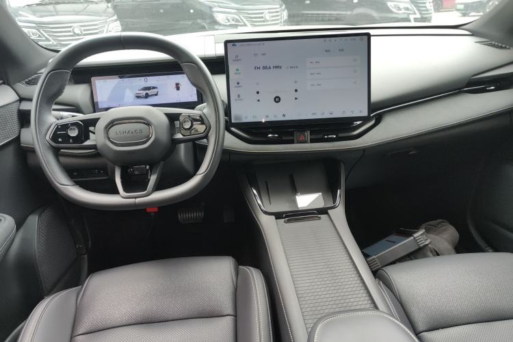 Used Lynk & Co 06 2025 Renew 1.5T Halo Center Console