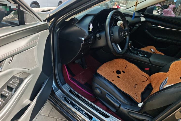 Used Mazda 3 Axela 2020 2.0L Automatic Zhiya Edition Driver Seat