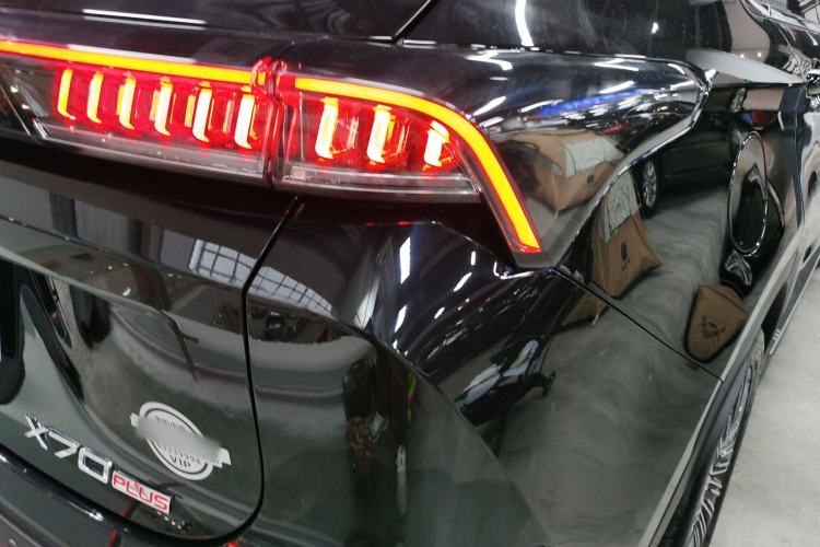 Used JETOUR X70 PLUS 2025 1.5T Luxury Dynamic Edition 5 Seats