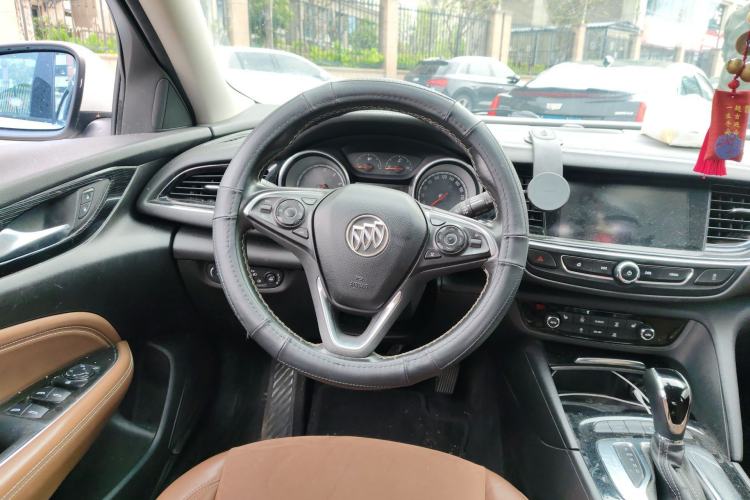 Used Buick Regal 2019 20T Elite Version China VI Standard Steering Wheel