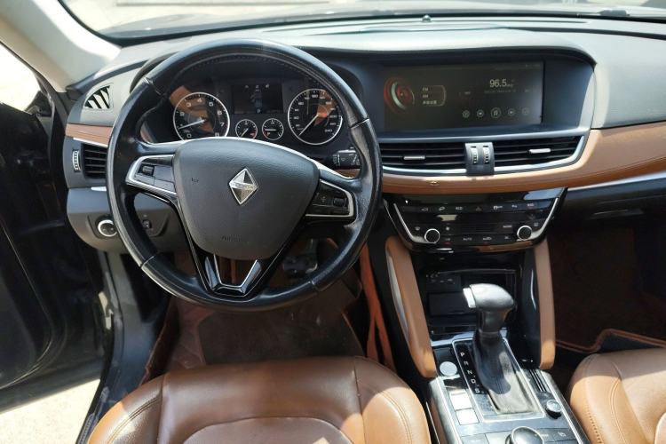 Used BORGWARD BX7 2016 28T Four-wheel Drive Luxury Edition 5 Seats
