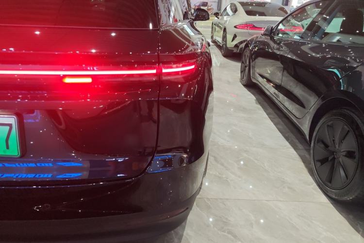 Used Li Auto i6 2025 Model Two-Wheel-Drive Standard Type