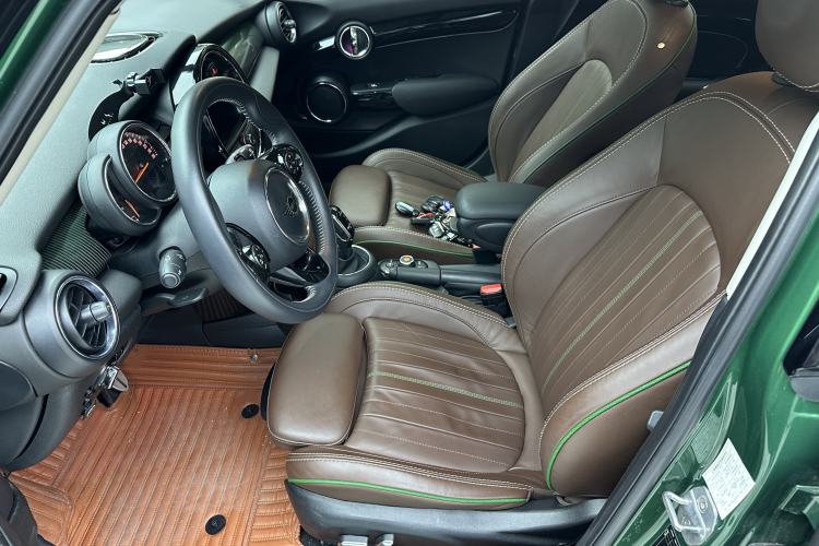 Used MINI MINI 2019 1.5T COOPER Artist Five-Door Edition
