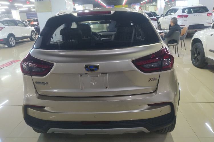 Used Geely Auto Vision X3 2019 Upgraded Model 1.5L CVT Prestige Version Rear
