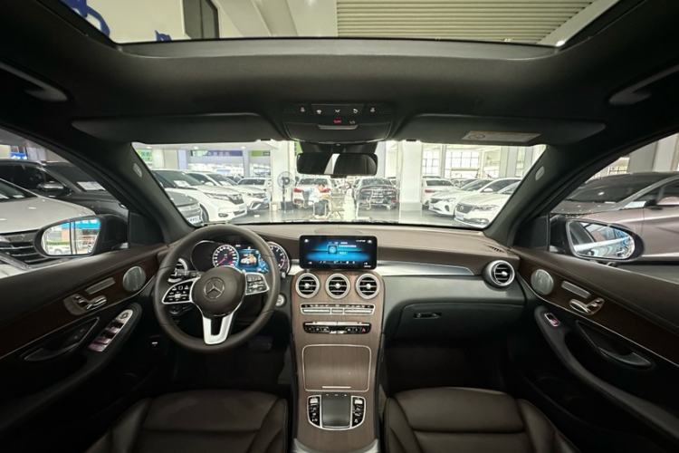 Used Mercedes-Benz GLC 2022 Refreshed GLC 300 L 4MATIC Dynamic Edition Interior 1