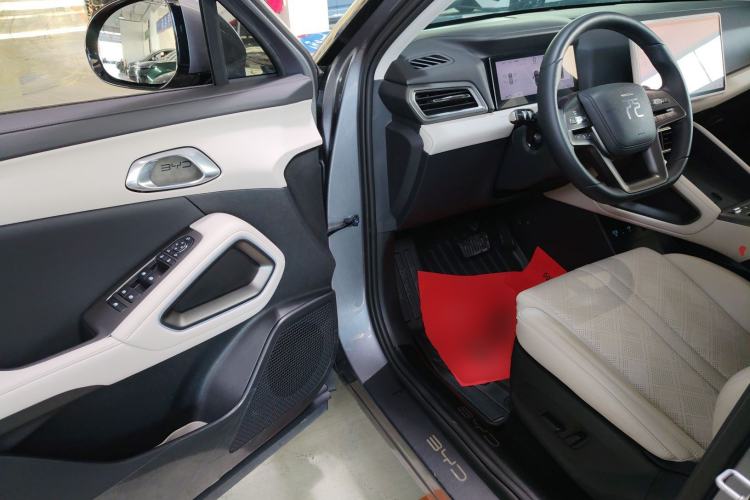 Used BYD Yuan UP 2025 Intelligent Driving Version 401 km Leading Edition
