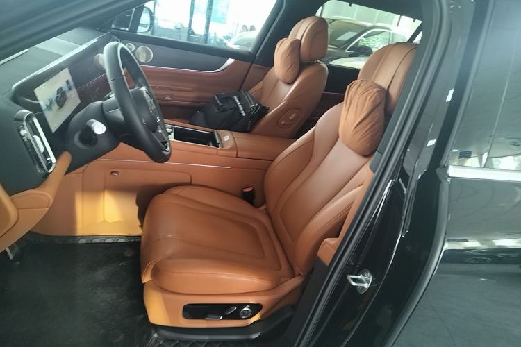 Used Hima AITO M9 2024 Range-Extended Ultra Version 42 kWh 6-Seater Model Left Front Seat