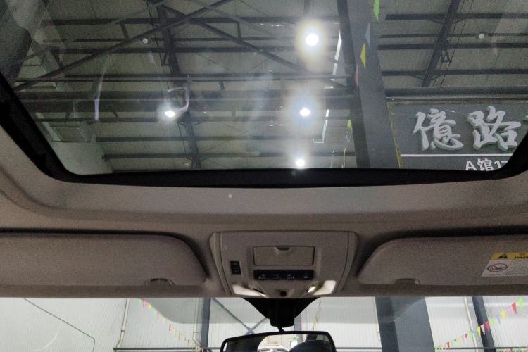 Used Chrysler Grand Voyager 2014 3.6L Comfort Edition Headliner