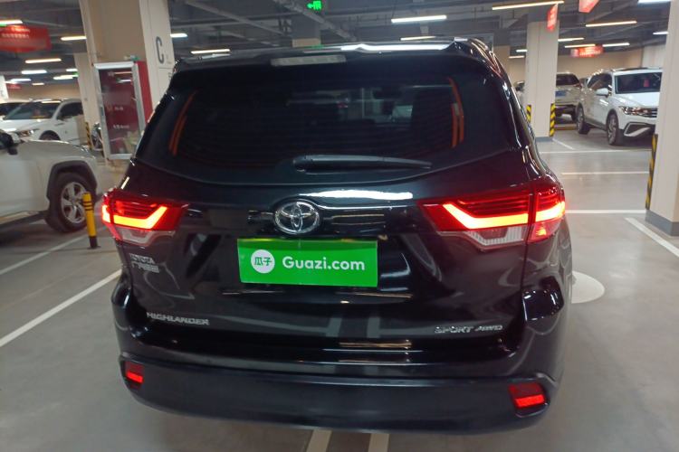 Used Toyota Highlander 2018 2.0T Four-Wheel Drive Luxury Edition 7 Seats China V Emission Standard

