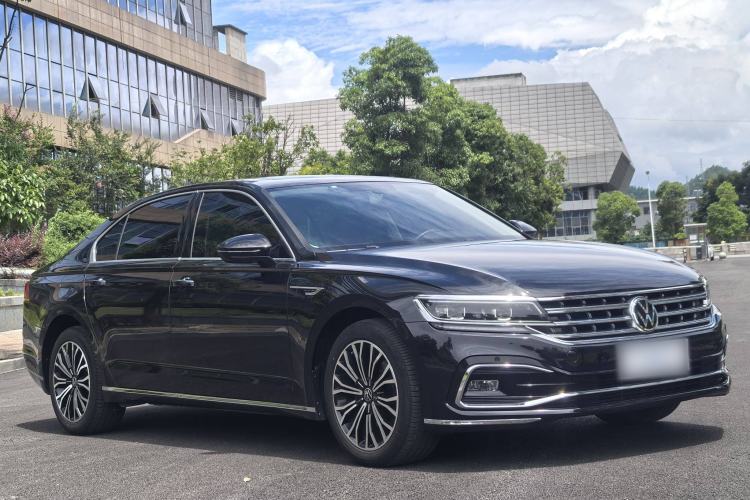 Used Volkswagen Phideon 2021 380TSI Luxury Edition Exterior 2