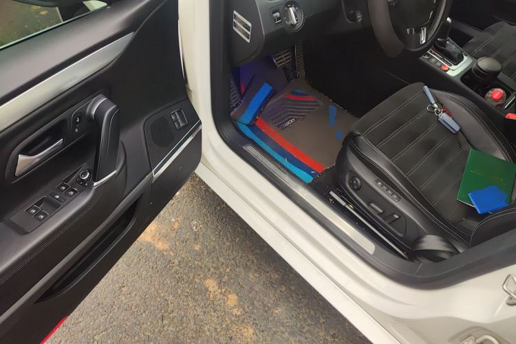 Used Volkswagen FAW-Volkswagen CC 2012 2.0 TSI Luxury Model Driver Seat