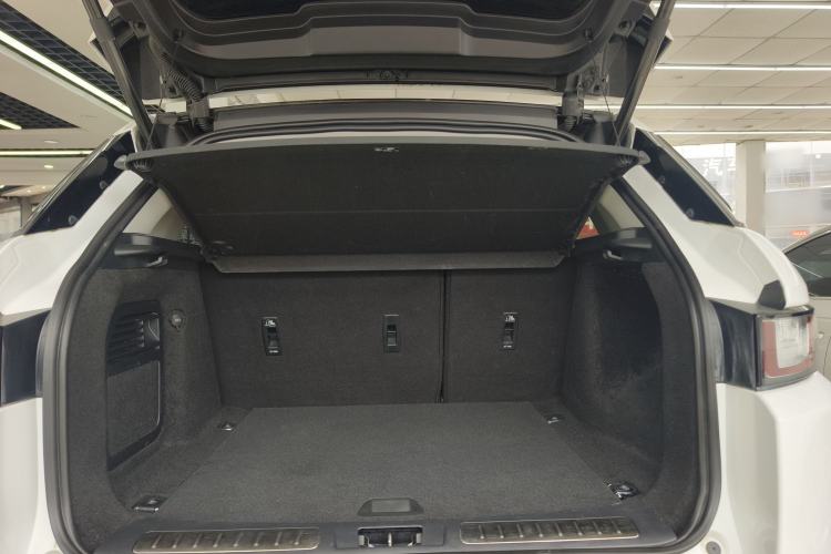 Used Land Rover Range Evoque 2017 2.0T SE Smart Glow Edition
