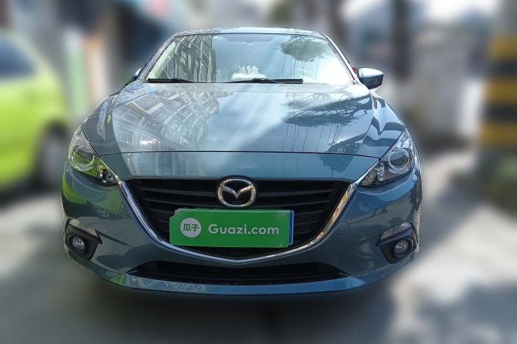 Used Mazda 3 Axela 2016 Sedan 1.5L Automatic Comfort Model